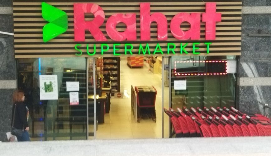 Adnan Əhmədzadəyə məxsus olduğu deyilən "Rahat" supermarketləri bağlanır? – AÇIQLAMA