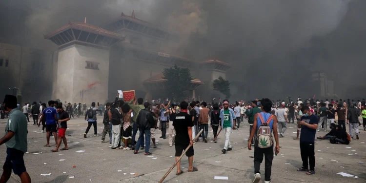 Nepalda həbsxanadan qaçan 8 mindən çox məhbus saxlanılıb