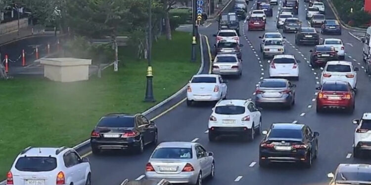 Bakıda ödənişli yoldan istifadə belə ola bilər - VİDEO