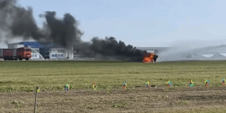 Çində uçan avtomobillər toqquşdu - VİDEO