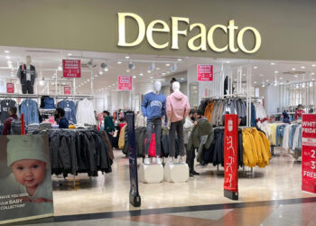 “DeFacto” Azərbaycandakı mağazalarını bağlayır?