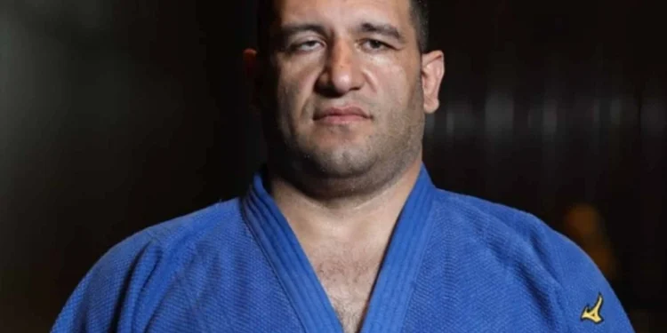 İlham Zəkiyev Avropa çempionatında finala yüksəldi