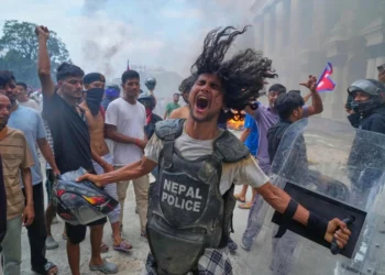 Nepalda komendant saatı tətbiq edildi