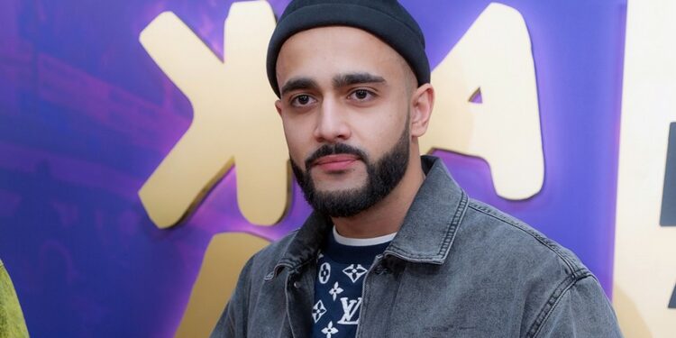 Hüseynin evinə hücum edən qadın saxlanıldı