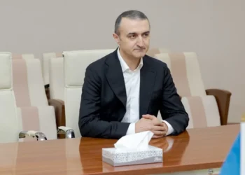 Həkim kimi adı siyahıda olmayan Dilqəm Məhərrəmov bu yola əl atdı