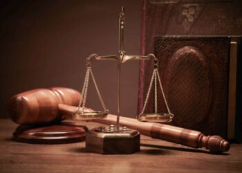 Namus üstündə anasının başını kəsdi – Goranboyda DƏHŞƏTLİ QƏTL