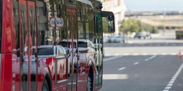 Paytaxtın 22 nömrəli marşrutunun avtobusları yenilənir