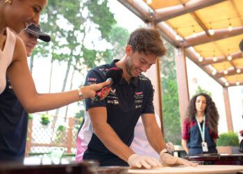 Formula 1 pilotları qutab bişirdi – VİDEO