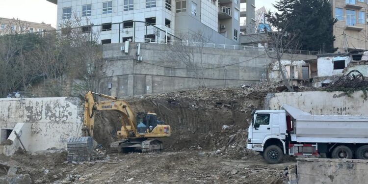 Bakının bu ərazilərində kütləvi söküntü başlayır – VİDEO