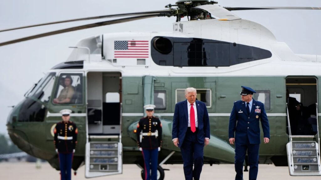 Trampın helikopterinə lazerlə hücum edildi – Son anda…