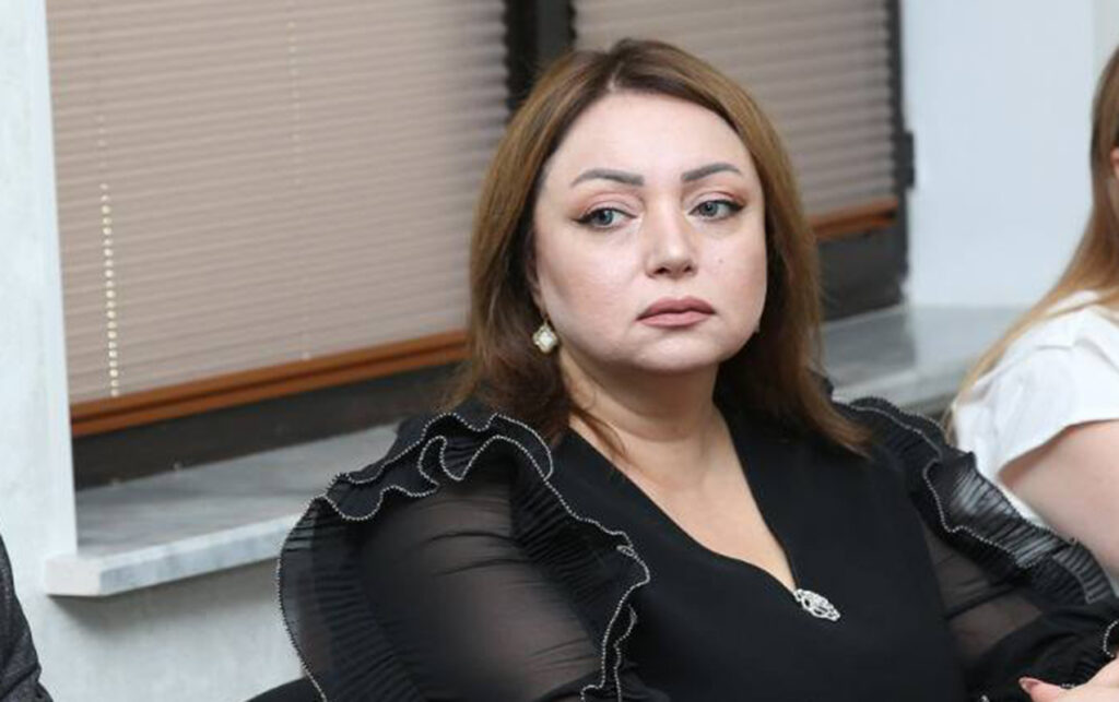 Qalmaqallı məktəb direktorunun yerinə yeni təyinat - FOTO