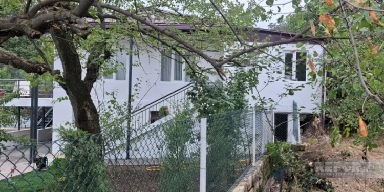 Qırmızı Bazar qəsəbəsində 39 nəfər məskunlaşıb