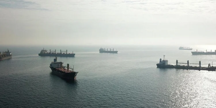 Xəzərdə üzən gəmilərə xəbərdarlıq edildi