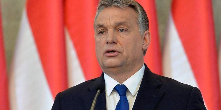 Orban Putinlə Trampın görüşəcəyinə ƏMİNDİR