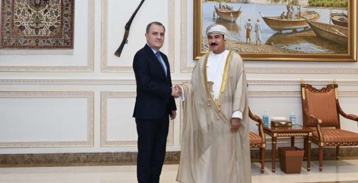 Ceyhun Bayramov Omanın Kral Ofisinin naziri ilə görüşdü