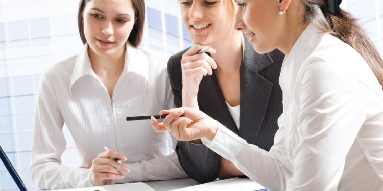 Azərbaycanda qadın sahibkarların sayı açıqlandı