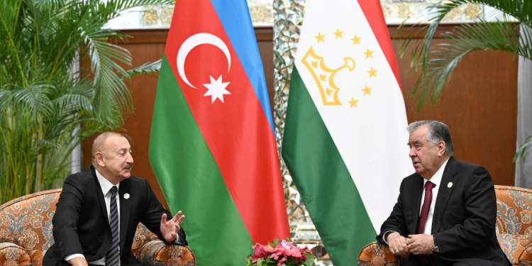 Azərbaycan və Tacikistan prezidentlərinin təkbətək görüşü olub - YENİLƏNİB
