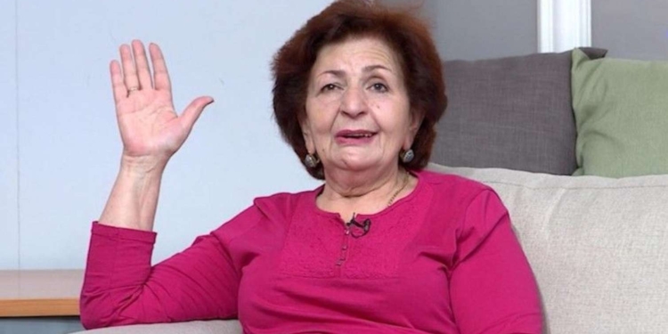 Efirdə dava düşdü: "Qapını elçilər dağıdırdı?"