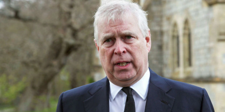 Şahzadə Endryu titulundan məhrum edildi