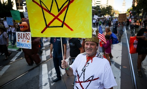 Tramp ona qarşı etirazların səbəbini açıqlayıb