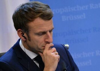 “Makron tezliklə istefa verməyəcək” – Stepaşin