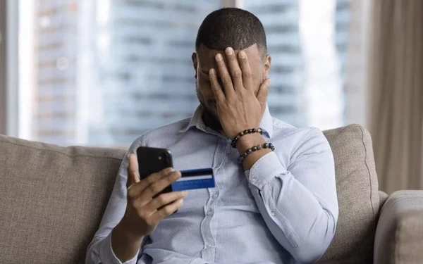 Bu proqramı telefonunuzdan silin - Pullarınız...