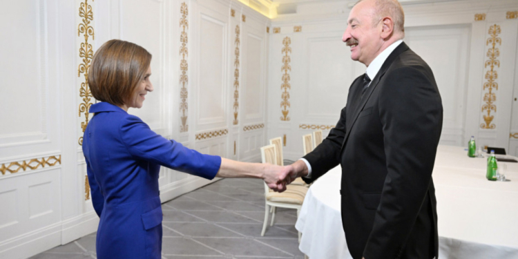 İlham Əliyev Kopenhagendə Maya Sandu ilə görüşdü - FOTOLAR
