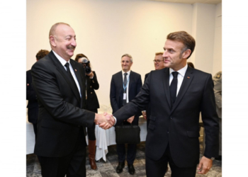 Prezident İlham Əliyev Kopenhagendə Emmanuel Makronla görüşüb – FOTO