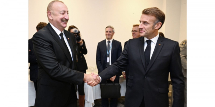 Prezident İlham Əliyev Kopenhagendə Emmanuel Makronla görüşüb - FOTO