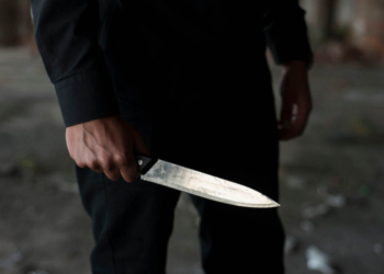 Bakıda kişi tanışını bıçaqladı