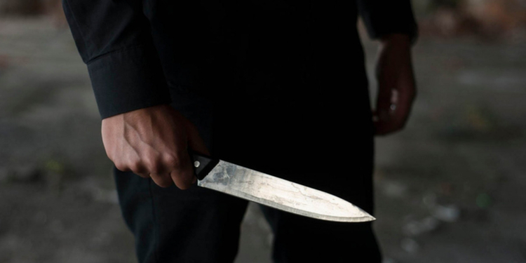 Bakıda kişi tanışını bıçaqladı