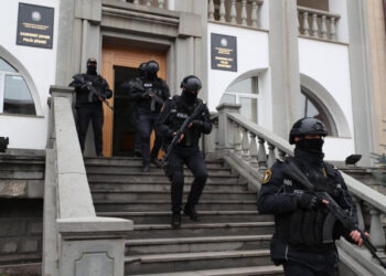 Xankəndidə kürəkən, qayınata və qayın saxlanıldı – SƏBƏB