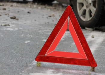 Şəmkirdə mikroavtobus piyadanı vuraraq öldürüb