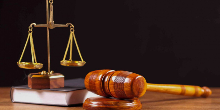 Cinayət yolu ilə əmlakı leqallaşdırmaqda təqsirləndirilən sahibkarlara hökm oxundu