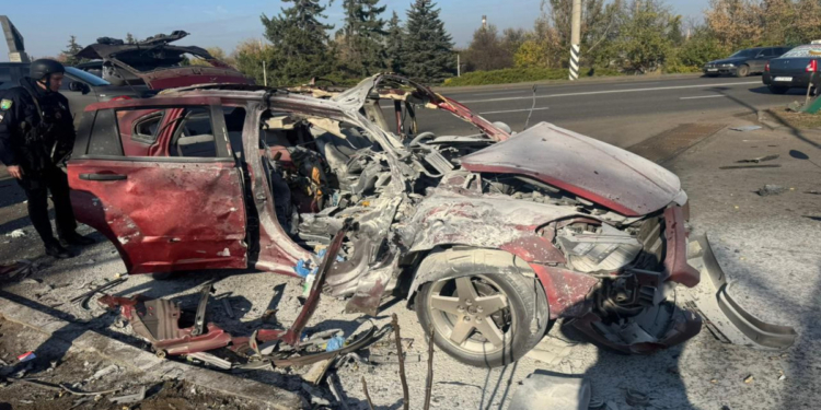 Ukraynalı jurnalistlərin avtomobilinə dron zərbəsi endirilib - FOTO