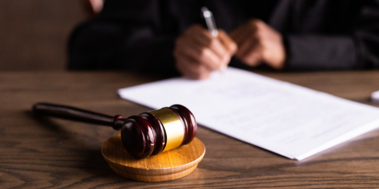 “Sputnik Azərbaycan”ın həbsdə olan şef redaktoru ev dustaqlığına buraxılıb