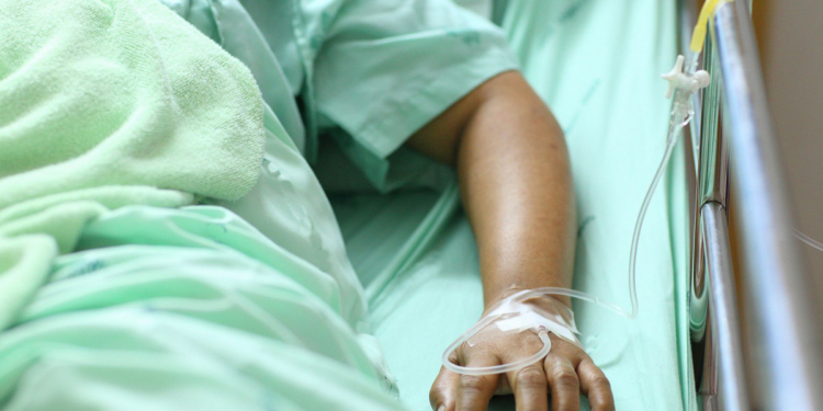 Azərbaycanda müəllim işdə öldü