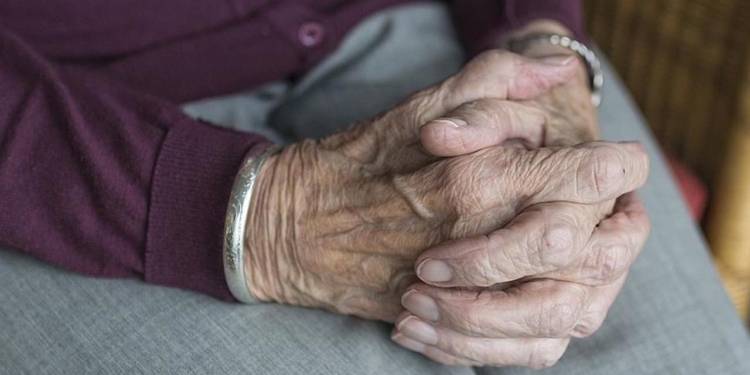 2050-ci ilə qədər yaşlı əhalinin sayı 2,1 milyarda çatacaq" - Proqnoz 