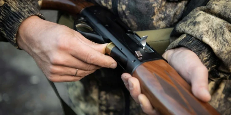 Azərbaycanda qanunsuz ov edən əcnəbilərin sayı açıqlanıb