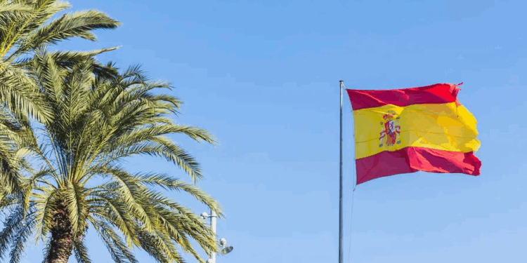 Madriddə tikilən bina çökdü: yaralananlar var