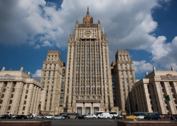 Qlobal iqtisadiyyatın çökməsi bəzi ölkələrin ambisiyalarına xidmət edir