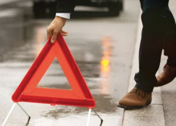 Qubada avtomobil piyadanı vuraraq öldürüb