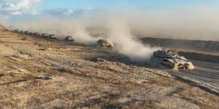 İsrail hərbçilərinin bir hissəsini Qəzzadan çıxarır