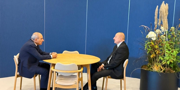 İlham Əliyev Nikol Paşinyanla görüşdü - FOTO - YENİLƏNİB