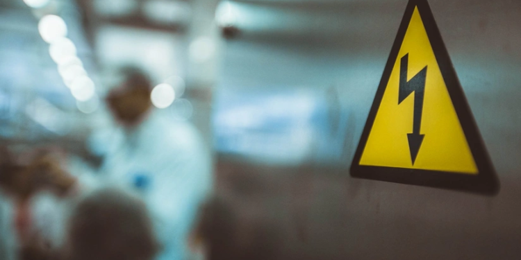 Bakıda 42 yaşlı kişini elektrik cərəyanı vuraraq öldürüb