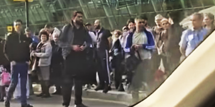 Aeroportda taksi dəyişikliyindən sonrakı vəziyyət - VİDEO