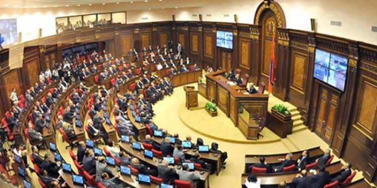 Ermənistan parlamenti Azərbaycanla sülh haqqında bəyanat layihəsini qəbul edib