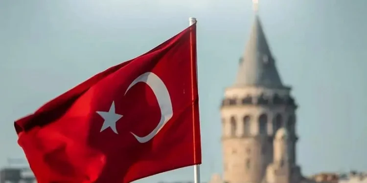 Qəzza ilə bağlı Azərbaycanda bayraqların yarıya endirilməsi xəbərləri yalandır