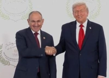 Tramp Paşinyanı Misirdə qarşılayıb