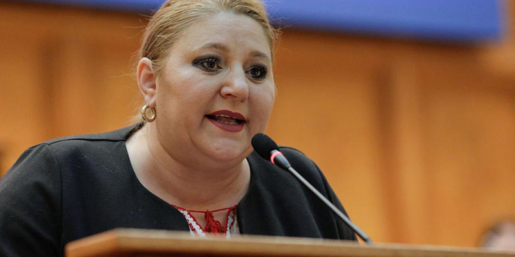 “Zelenski parlamentimə gəlsə, ayaqlarını sındıraram”